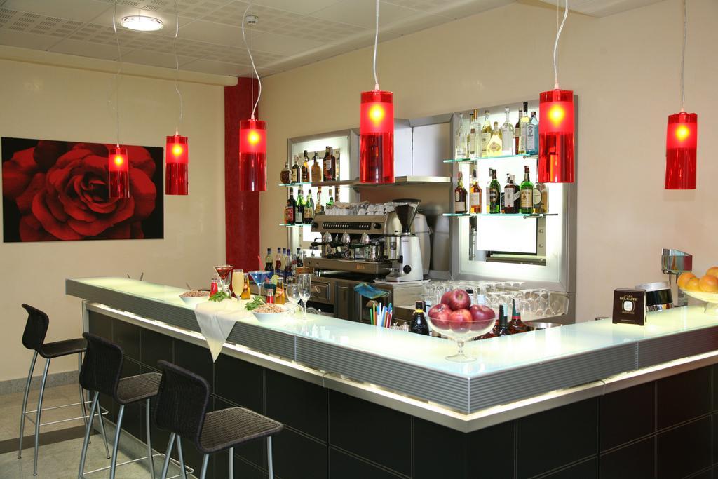 Hotel Parisi Никелино Екстериор снимка