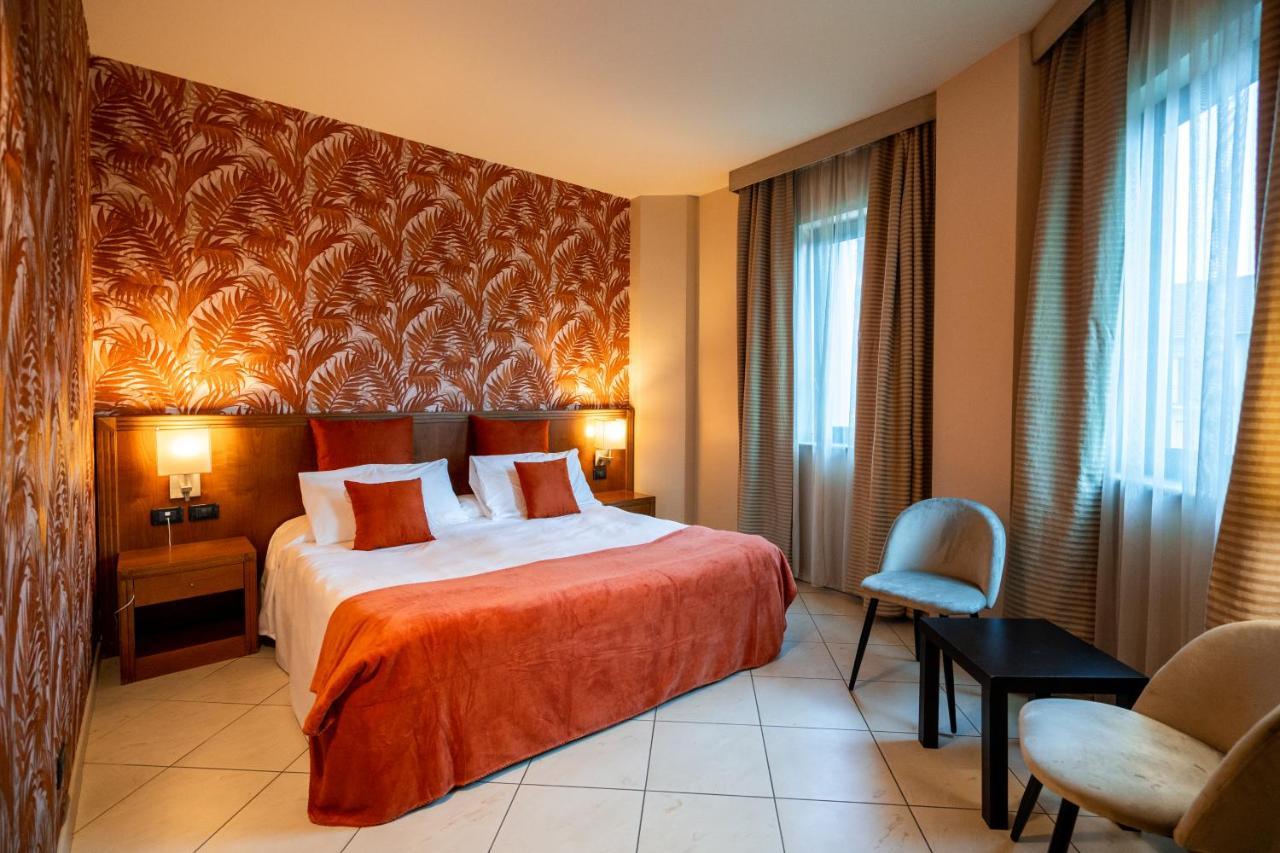 Hotel Parisi Никелино Екстериор снимка