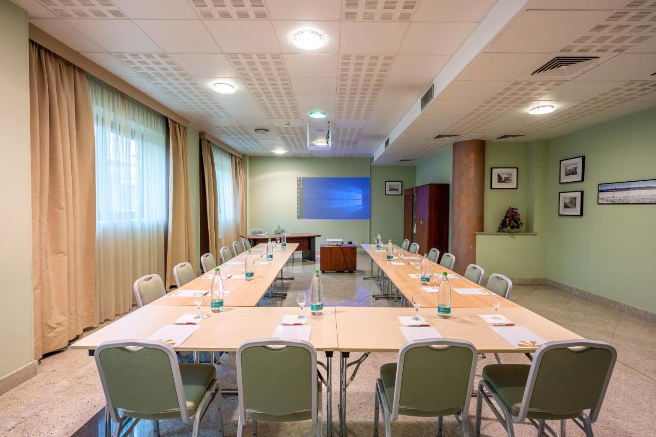 Hotel Parisi Никелино Екстериор снимка