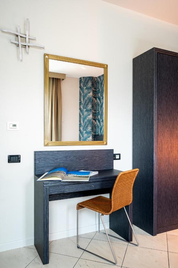 Hotel Parisi Никелино Екстериор снимка