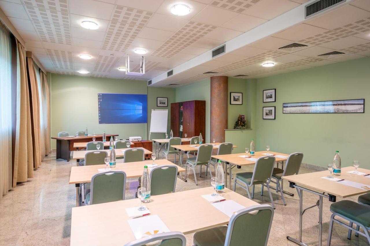 Hotel Parisi Никелино Екстериор снимка