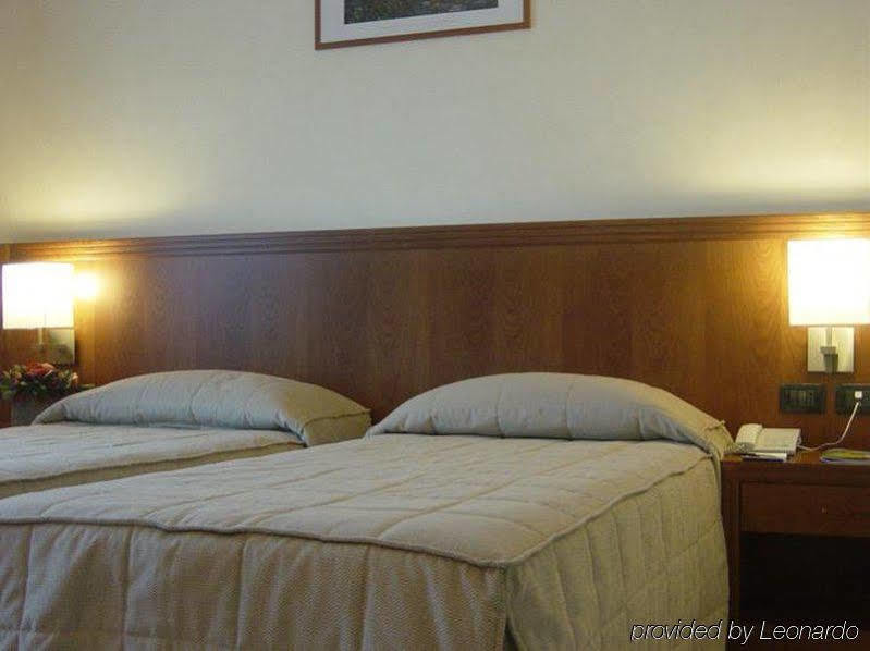 Hotel Parisi Никелино Екстериор снимка